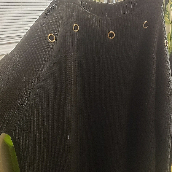 Zealand outfitters Sweater XL oversized, cold shoulder..Hunter Green - Picture 1 of 3